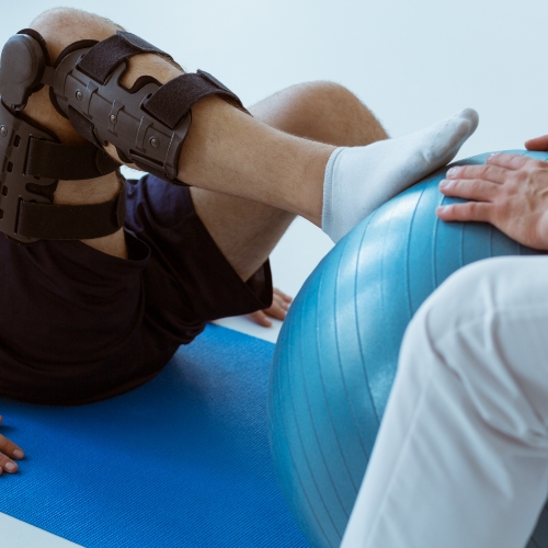 post-surgical-rehab-amplify-physical-therapy-and-wellness-bolingbrook-il