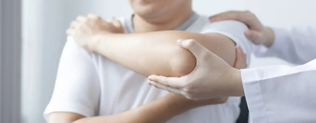 Physical_Therapy_Effective_Rotator_Cuff_Injury_Treatment-1024×400